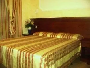 Alex Ii 3* Рим